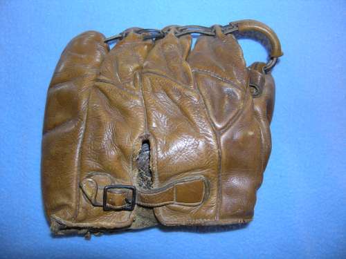 Terry Moore Ken Wel 536 Back Doug